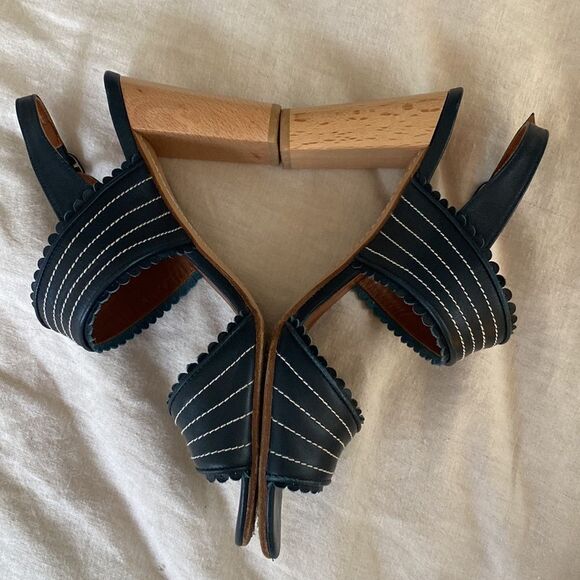 Karine Arabian Paris Heels 38.5(8.5) - Picture 6 of 7